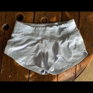 Lululemon Speed Up 2.5” size 0